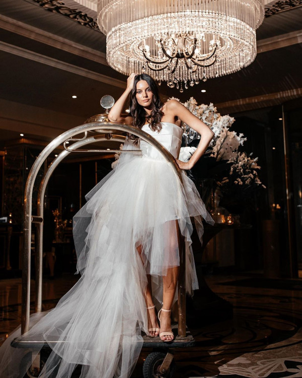 Короткие свадебные платья для беззаботных танцев