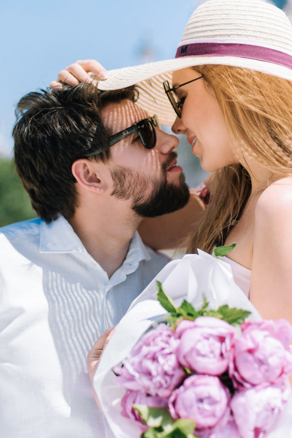 Предсвадебная съемка на улицах Парижа