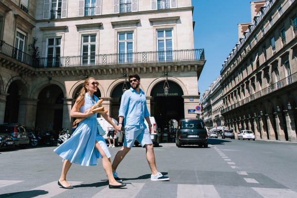Предсвадебная съемка на улицах Парижа