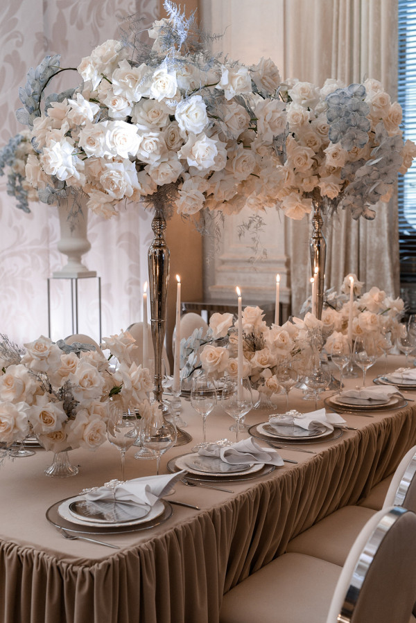 Нежная классическая свадьба в особняке Смирнова