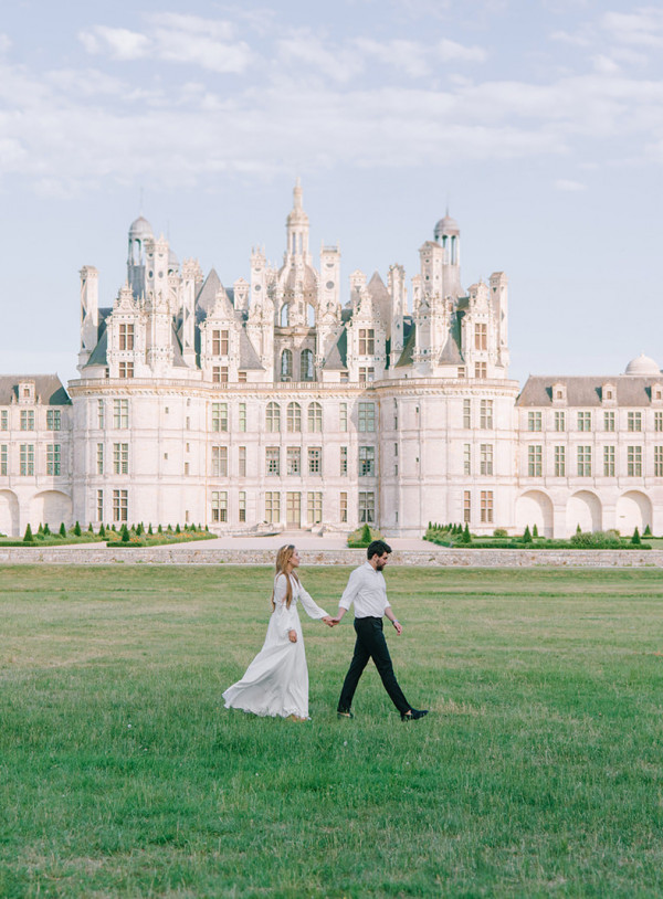 Предсвадебная съемка на улицах Парижа