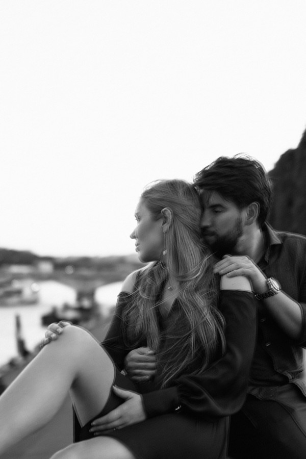 Предсвадебная съемка на улицах Парижа