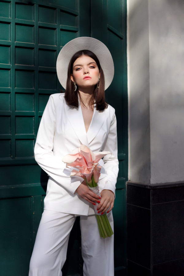 Где купить готовый букет невесты в Москве