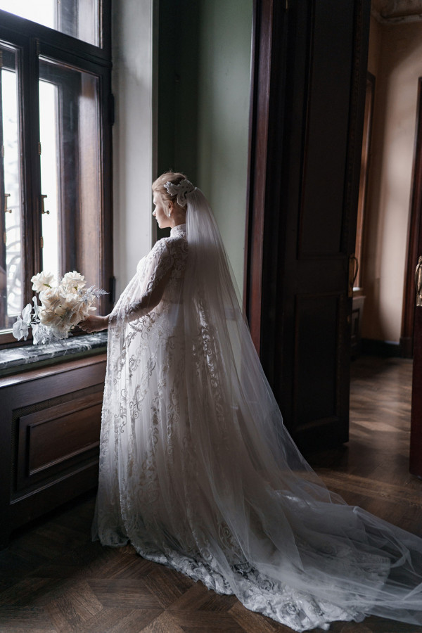 Нежная классическая свадьба в особняке Смирнова