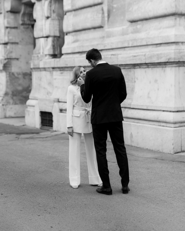 Белые свадебные жакеты — надевайте с юбкой,