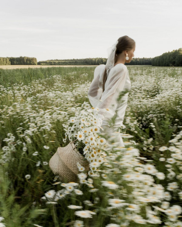 Свежо и естественно. 5 вариантов нюдового макияжа