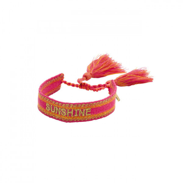 Все носят браслеты в стиле 90-х. Рассказываем,