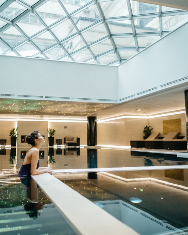 The Ritz-Carlton, Moscow дарит подарки молодоженам