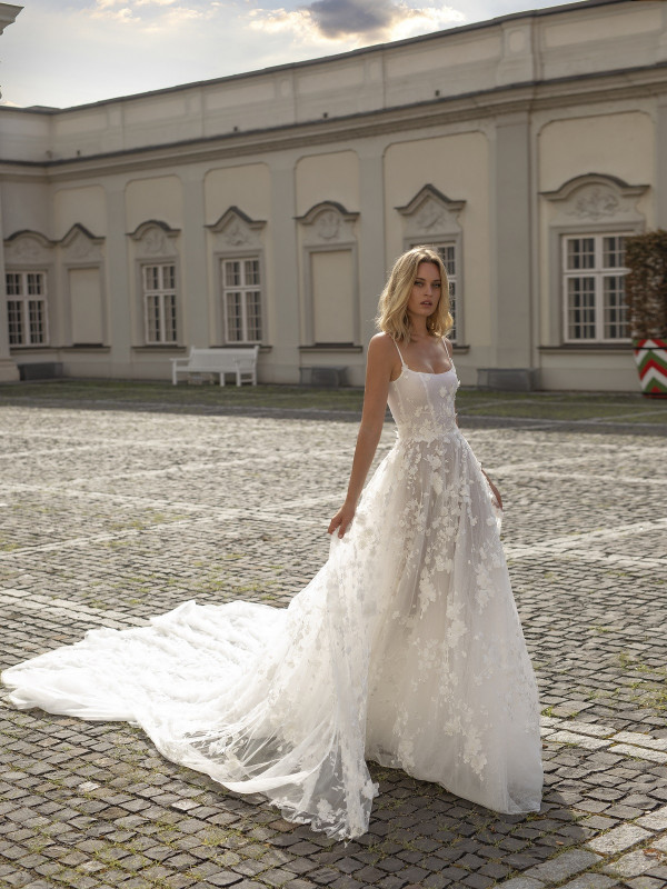 Новая коллекция Helena Kolan в салоне «Белое