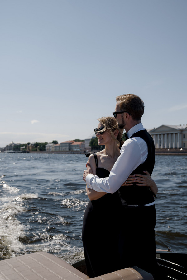 Годовщина свадьбы с прогулкой по Неве и