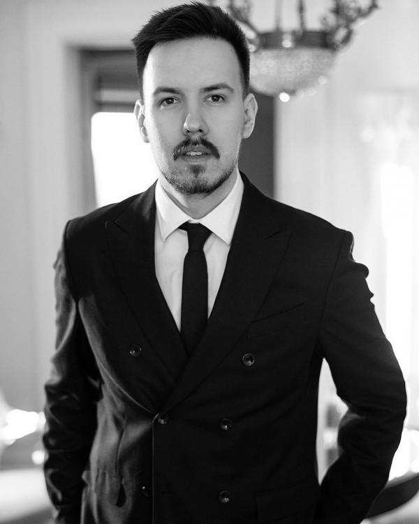 Фотограф Павел Голубничий: «В свадебной истории уместно