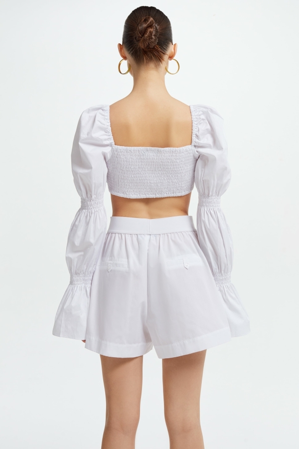 Кроп-топ — свадебный тренд 2022