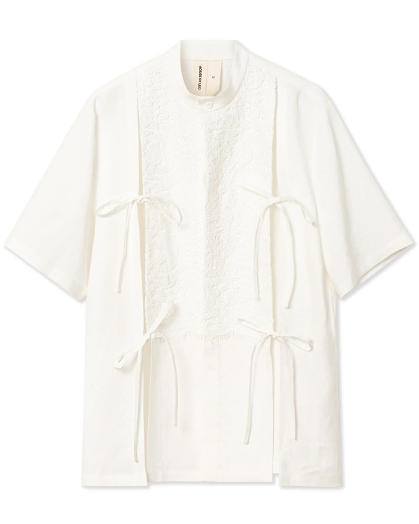 Где купить белую рубашку жениху?