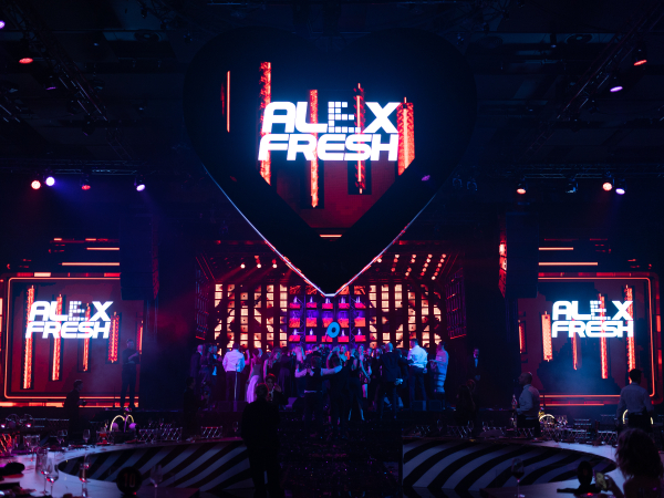 Диджеи Александр Детистов