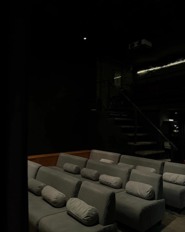 Куда сходить на свидание: арт-события Санкт-Петербурга