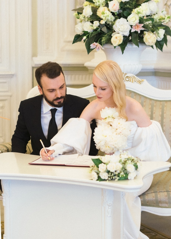 Утро в Four Season Lion Palace, роспись