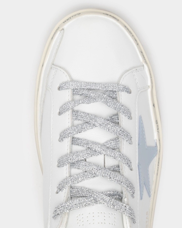 Где купить кеды в Москве?