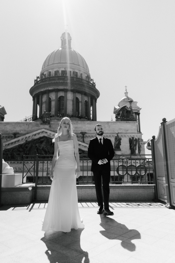 Утро в Four Season Lion Palace, роспись