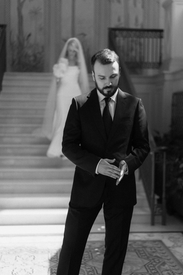 Утро в Four Season Lion Palace, роспись