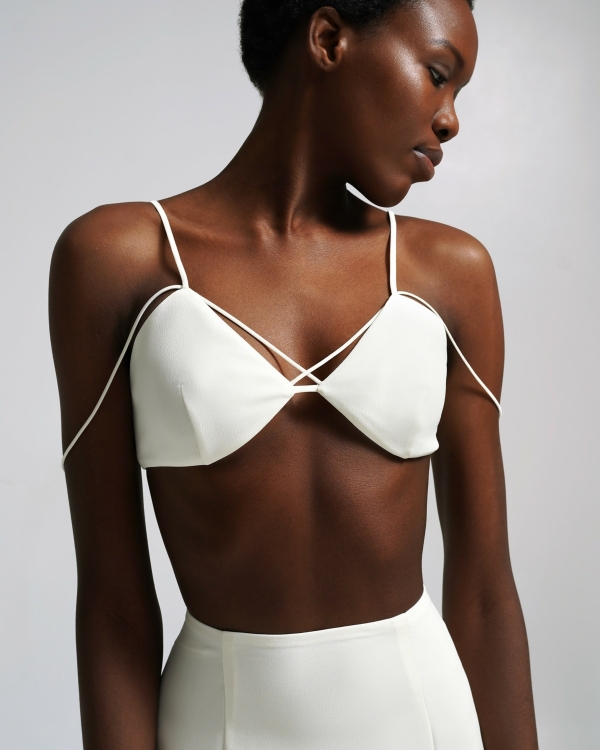 Кроп-топ — свадебный тренд 2022