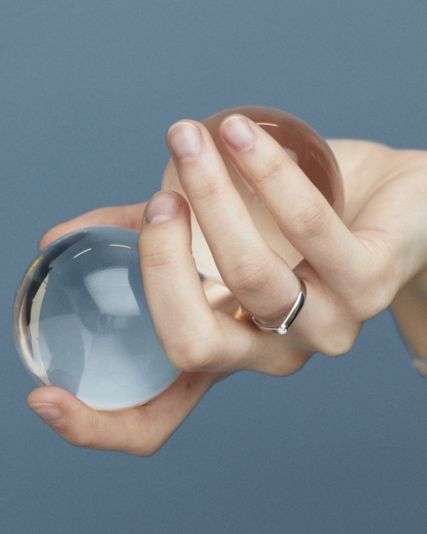 Где искать классические помолвочные кольца с бриллиантами?