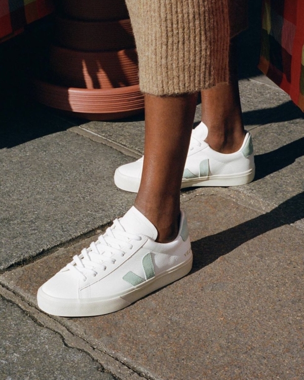 Где купить кеды в Москве?