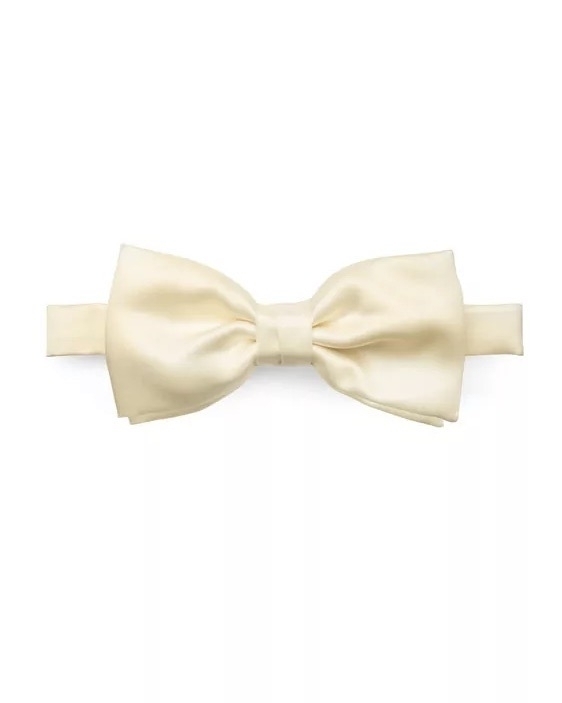 8 стильных аксессуаров для свадебного образа жениха