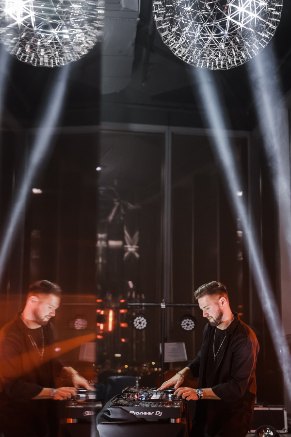 Диджеи Александр Детистов