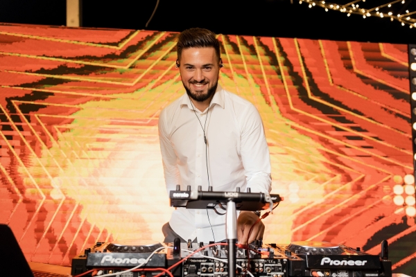 Диджеи Александр Детистов