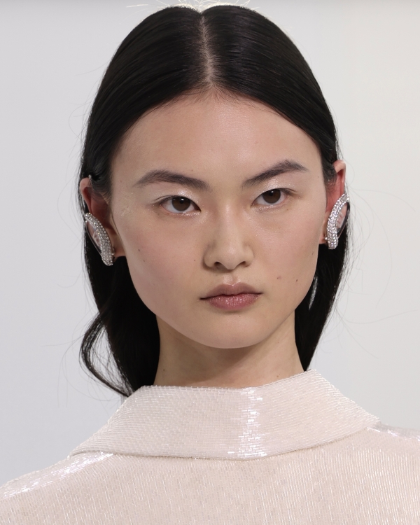 Лучшие свадебные образы с Недели Высокой моды