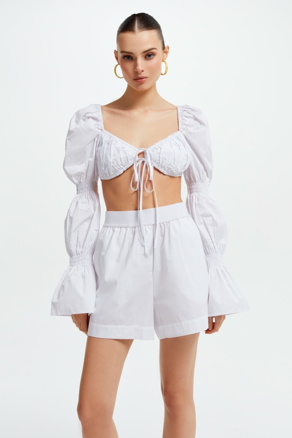 Кроп-топ — свадебный тренд 2022