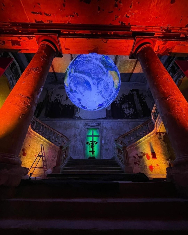 Куда сходить на свидание: арт-события Санкт-Петербурга