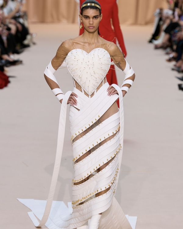 Лучшие свадебные образы с Недели Высокой моды