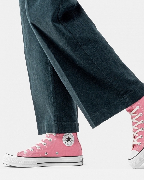 Где купить кеды в Москве?