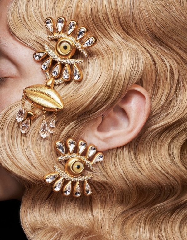 Серьги для образа невесты в 2023 году.