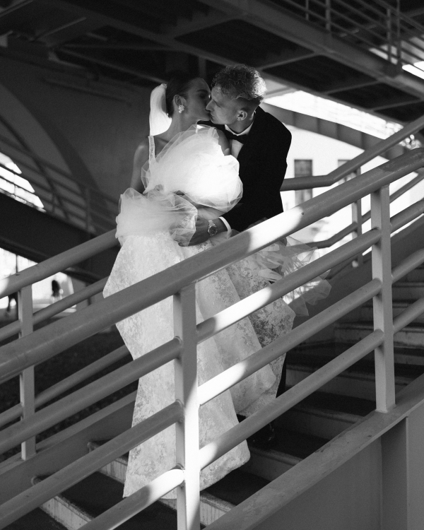 Свадьба, вдохновленная эстетикой timeless и Петербургским андеграундом