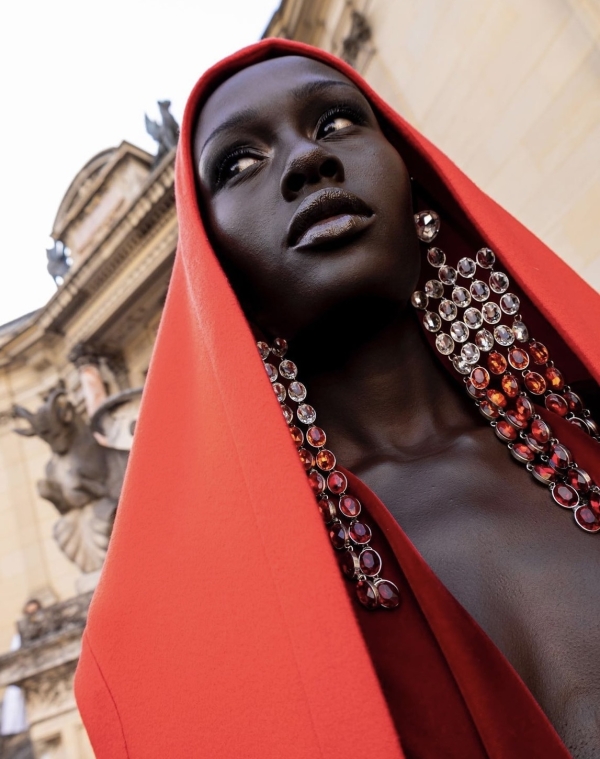 Серьги для образа невесты в 2023 году.