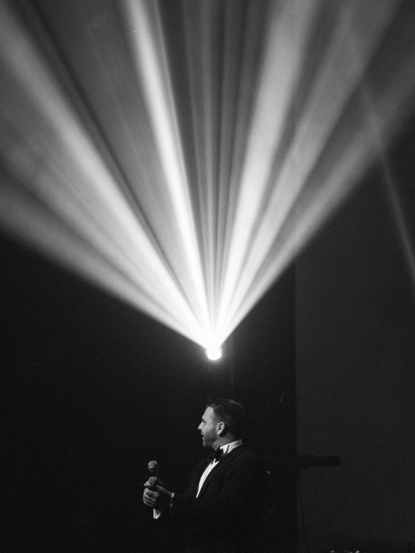 Свадьба, вдохновленная эстетикой timeless и Петербургским андеграундом