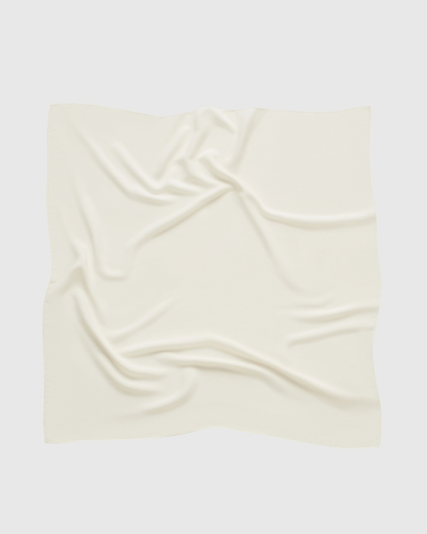 Вместо фаты: платки и банданы для невест