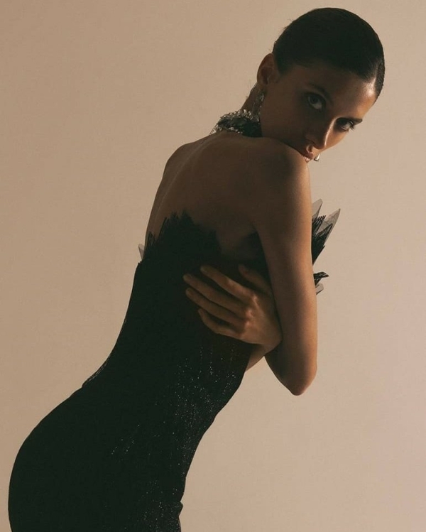 Устали от эстетики Барби? Наряжайтесь во все