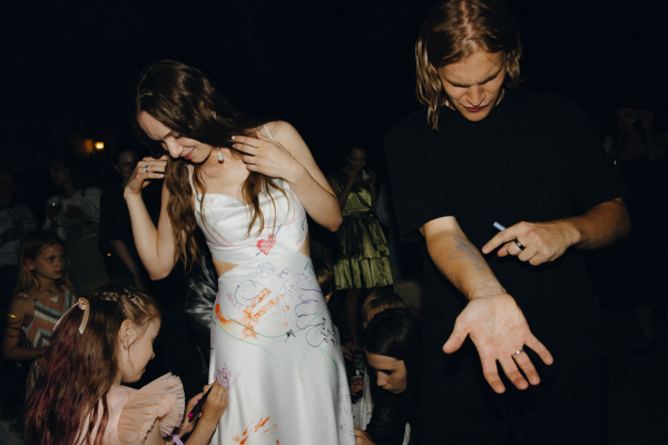 Интервью с невестой: о вдохновении сказками Кэрролла,