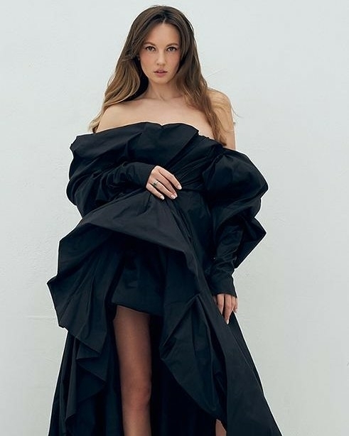 Устали от эстетики Барби? Наряжайтесь во все