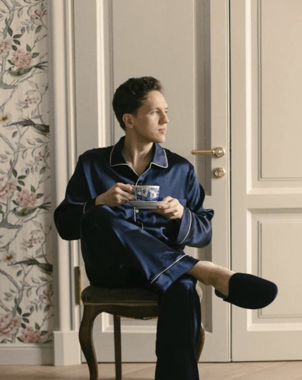 Утро жениха: стильные пижамы, кимоно и боксеры