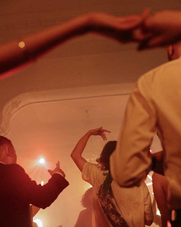 Как зумеры меняют индустрию свадеб?