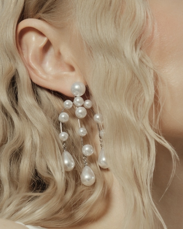 Как подобрать украшения к свадебному образу?