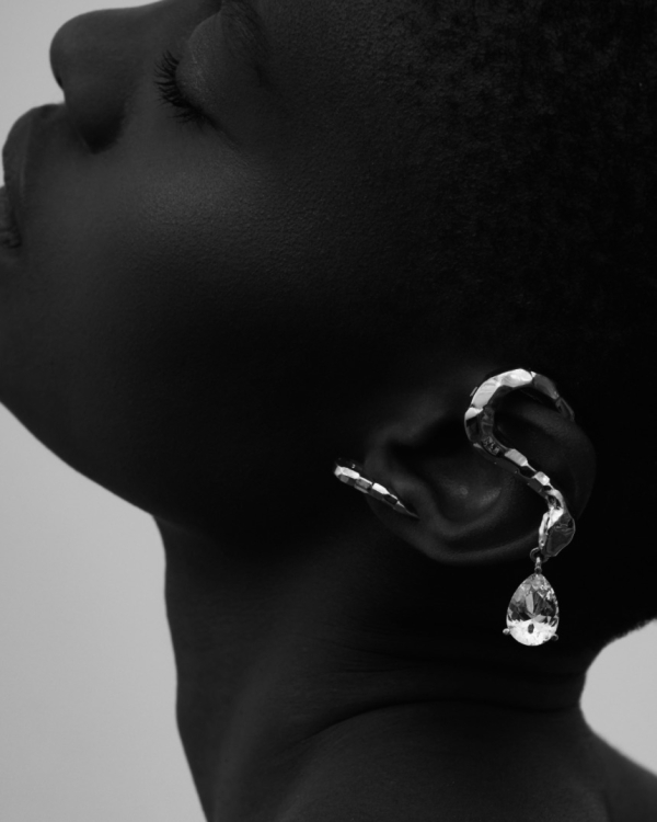 Как подобрать украшения к свадебному образу?