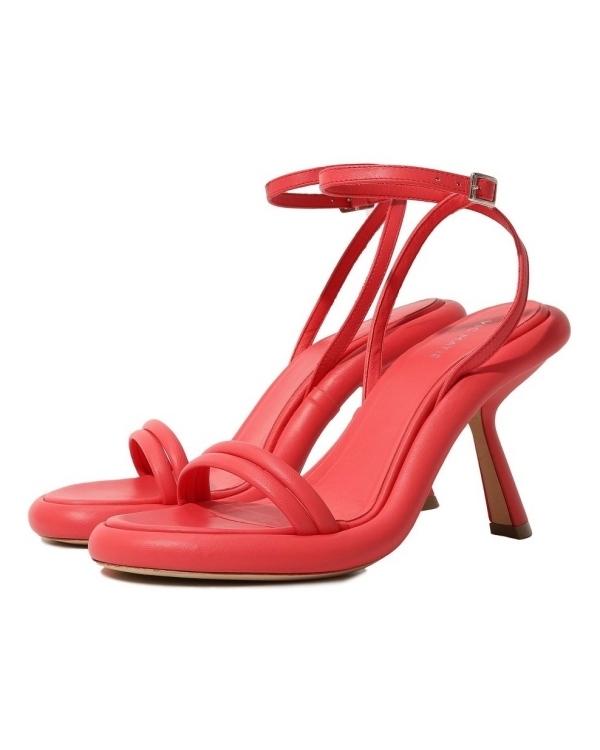 Образы для девичника в стиле Barbiecore