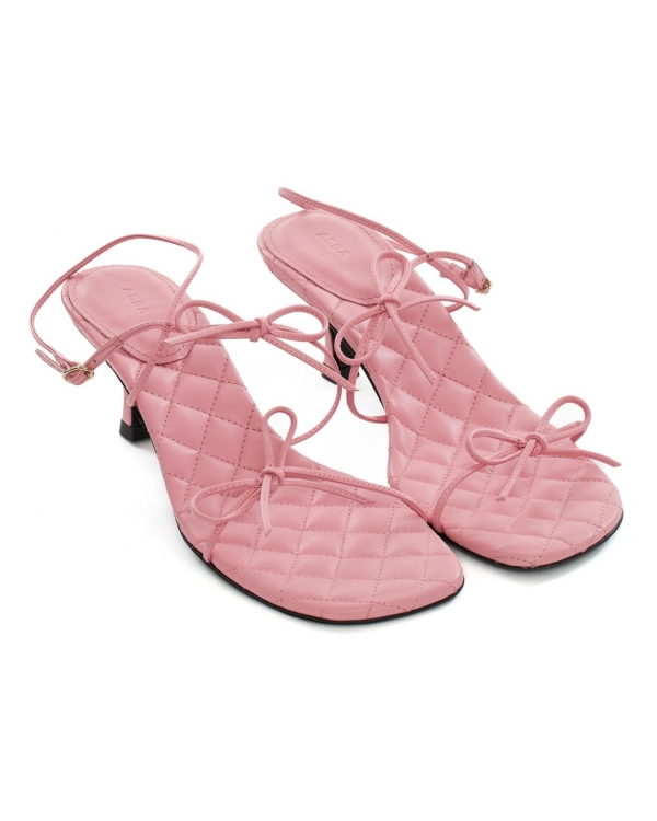 Образы для девичника в стиле Barbiecore