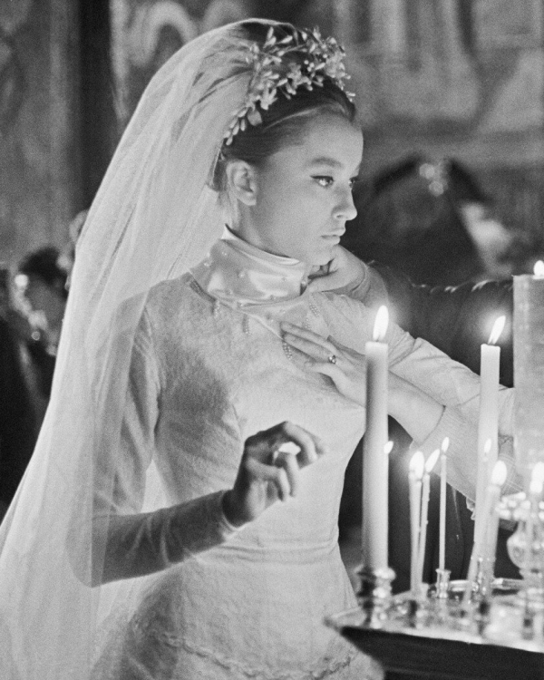 5 стильных свадебных образов в советском кино