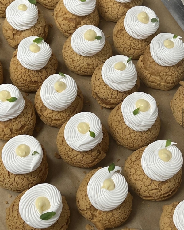 Вместо свадебного торта: 12 нетривиальных десертов от